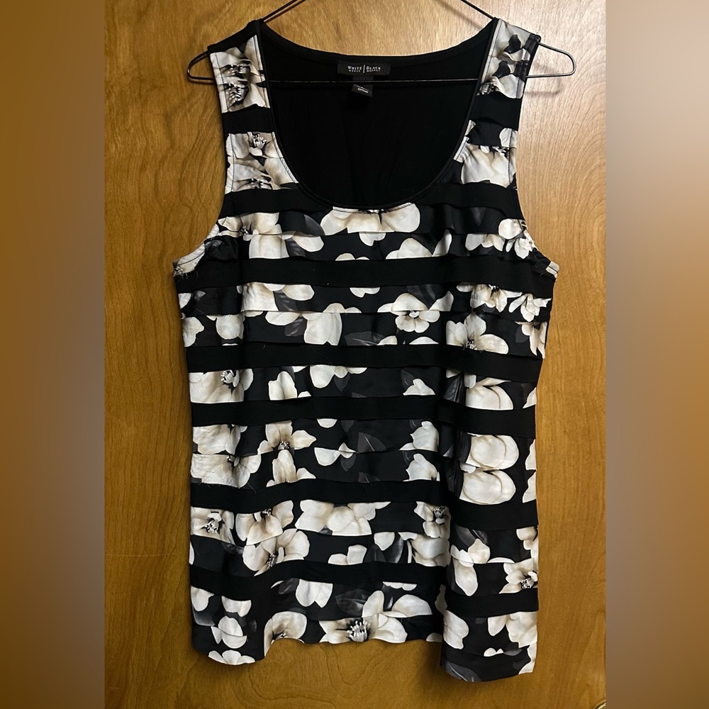 White House Black Market Black and Cream Floral Tank Top